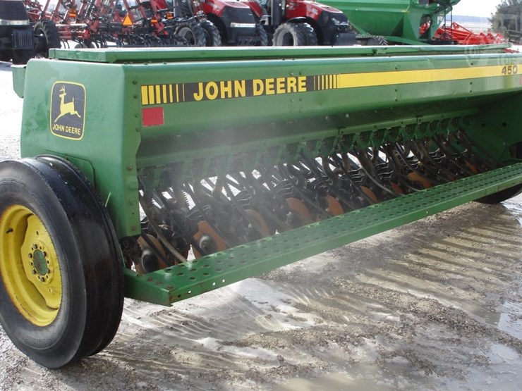 john-deere-450-image-3