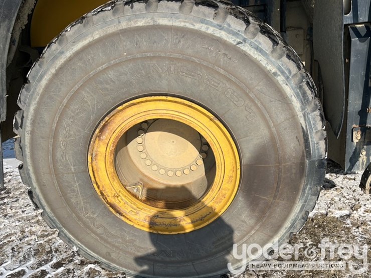 2017-komatsu-wa470-8-image-10