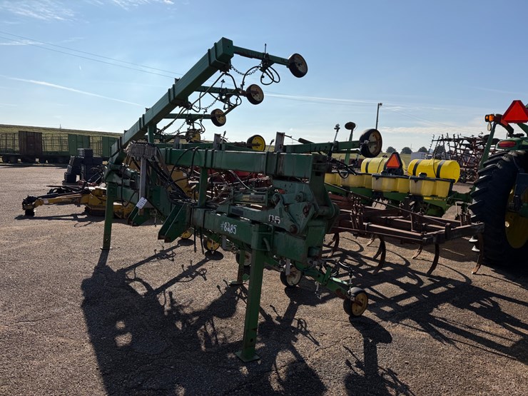 john-deere-85-image-4