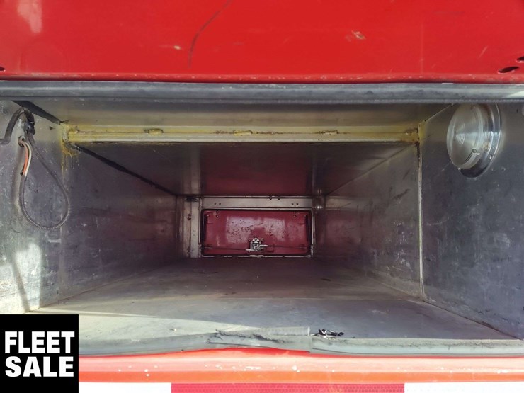 2009-ford-f550-image-28