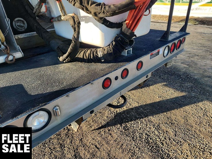 2017-ford-f550-image-43