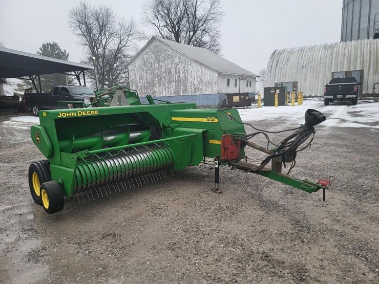 john-deere-348-image-1