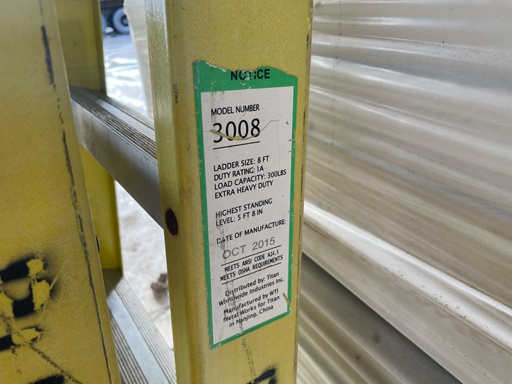 #2293-•-titan-8'-aluminum-ladder-image-4