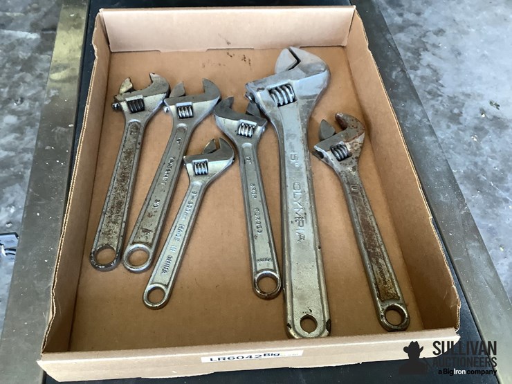 assorted-adjustable-wrenches-image-2