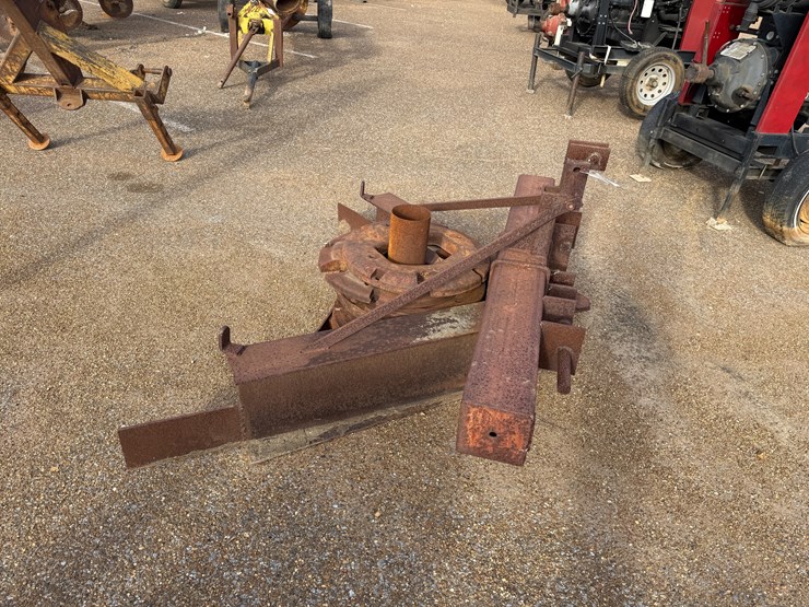 #7748-•-3pt-levee-buster-image-2