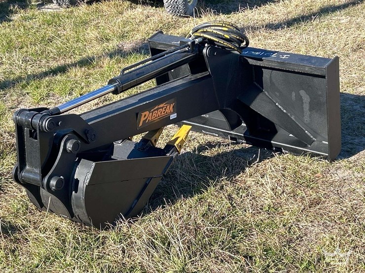 2025-pabreak-hydraulic-excavator-arm-with-tooth-bucket-skid-steer-attachment-image-1