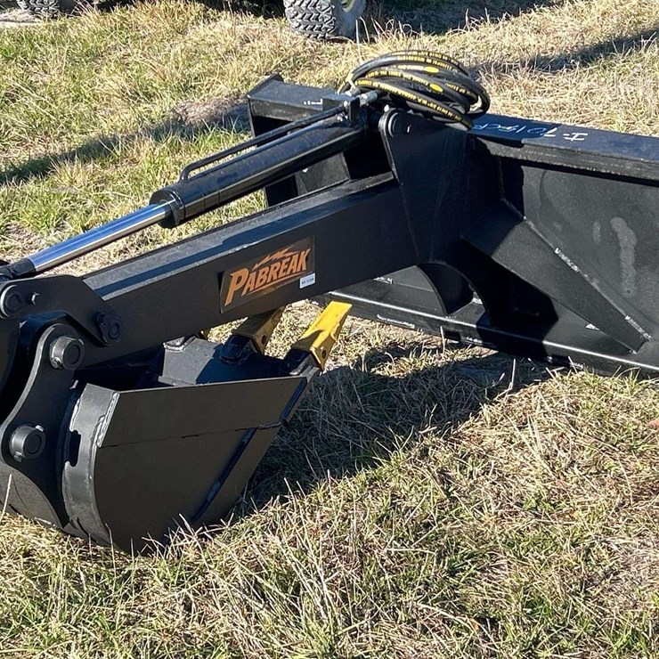2025 Pabreak Hydraulic Excavator Arm with Tooth Bucket Skid Steer Attachment