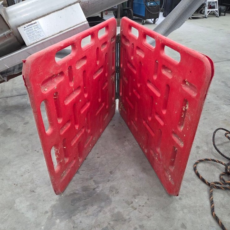 Kane double poly hog hurdle