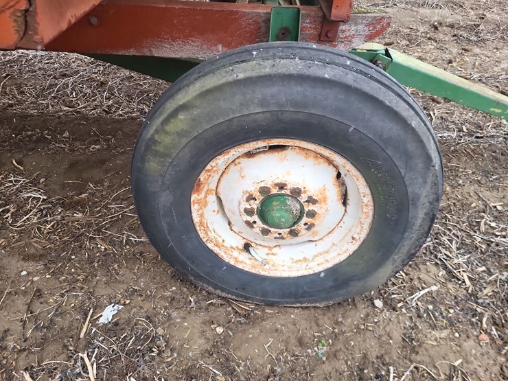 hopper-wagon-w/running-gear-image-27