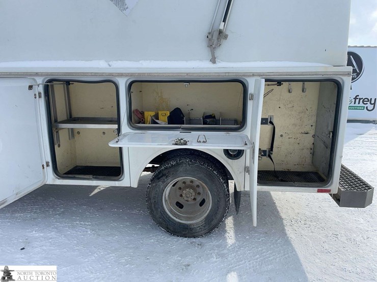 2012-ford-f350-image-31