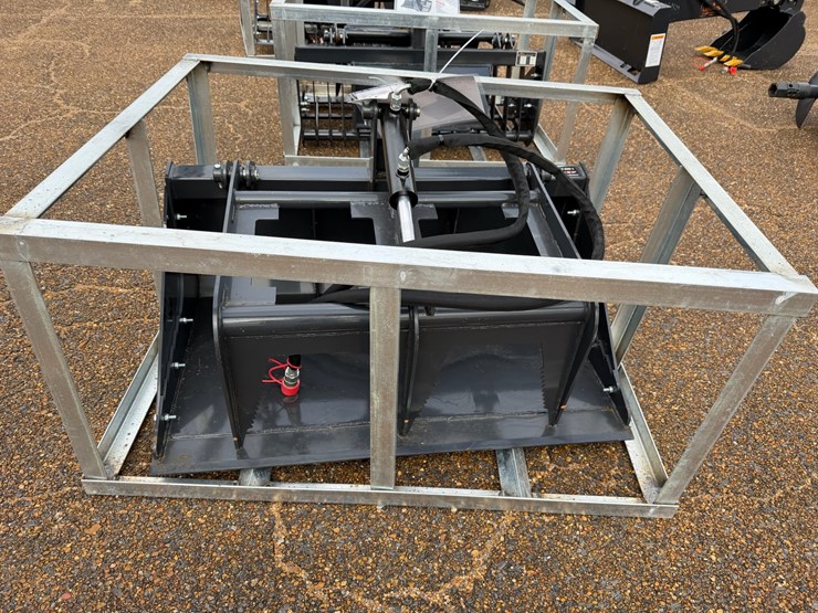 #7949-•-mini-skid-steer-grapple-bucket-image-6
