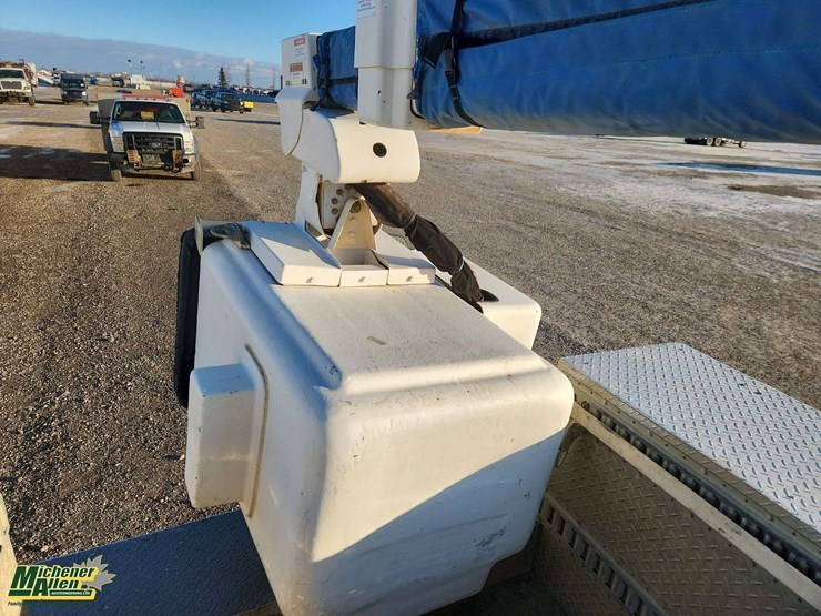 2012-ford-f550-image-42