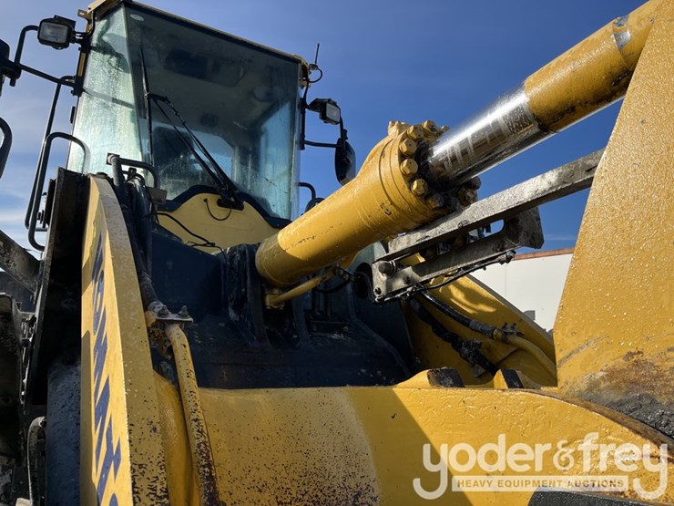 2014-komatsu-wa320-7-image-11