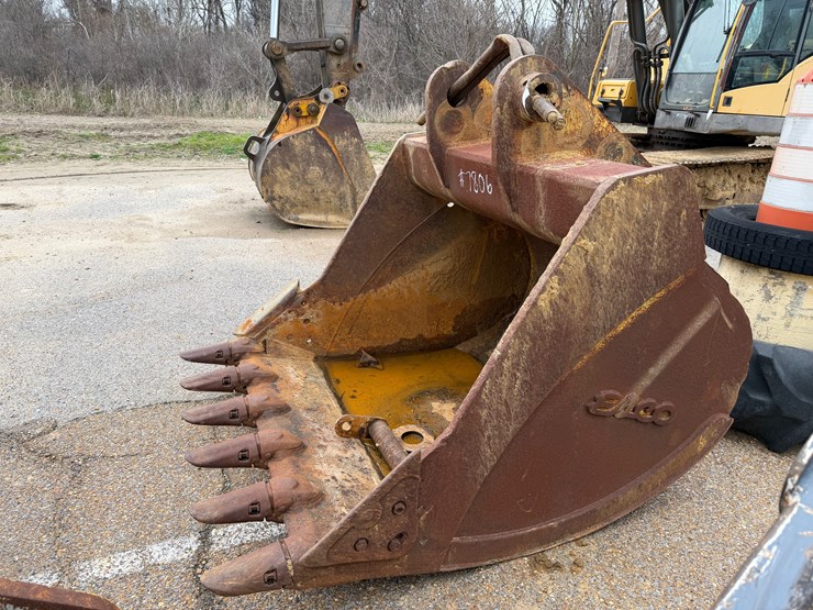 #7806-•-eaco-bucket-"excavator"-image-3