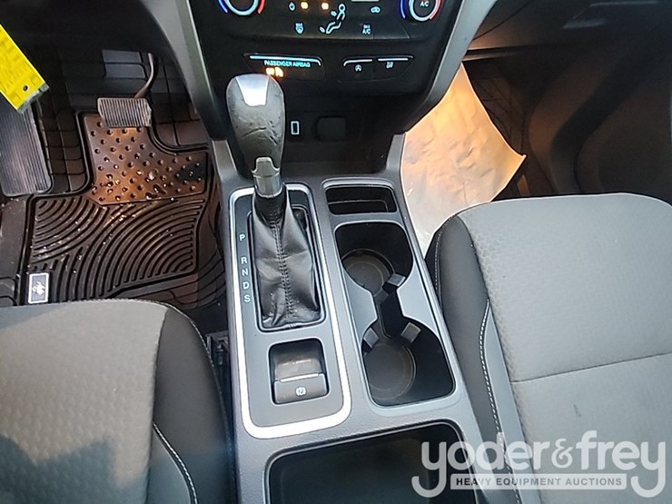 2017-ford-escape-image-22