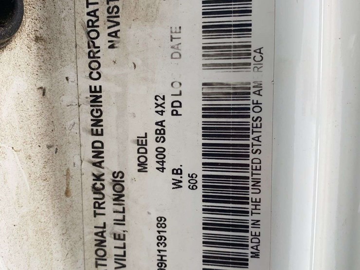 2009-international-durastar-4400-image-66