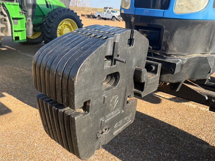 new-holland-t6070-image-9