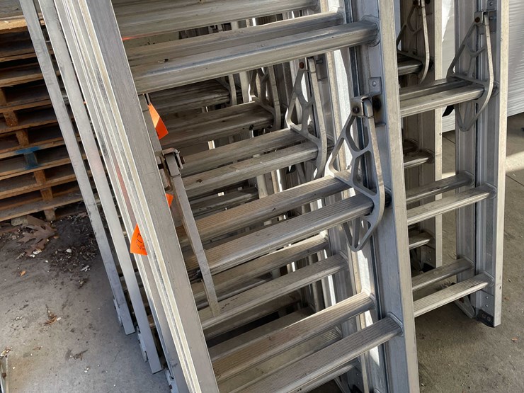 #2776-•-aluminum-extension-ladder-image-4