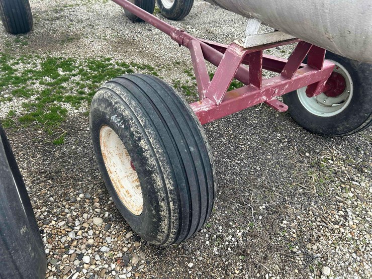 1000-gal.-nh3-tank-on-gear-#84-image-9