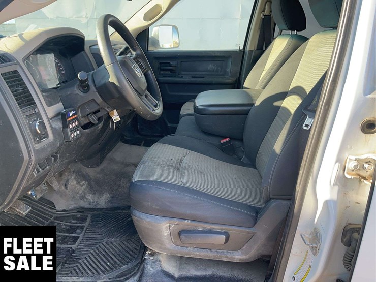 2012-dodge-3500-image-14