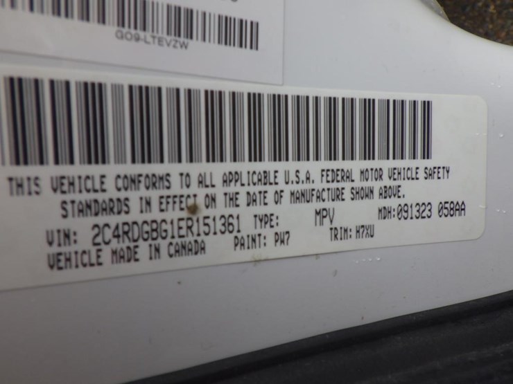 2014-dodge-grand-caravan-image-17