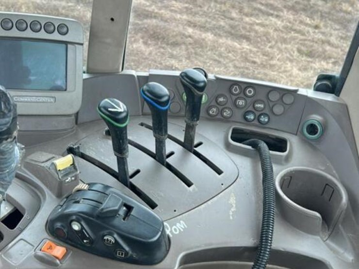 2010-john-deere-7330-image-25