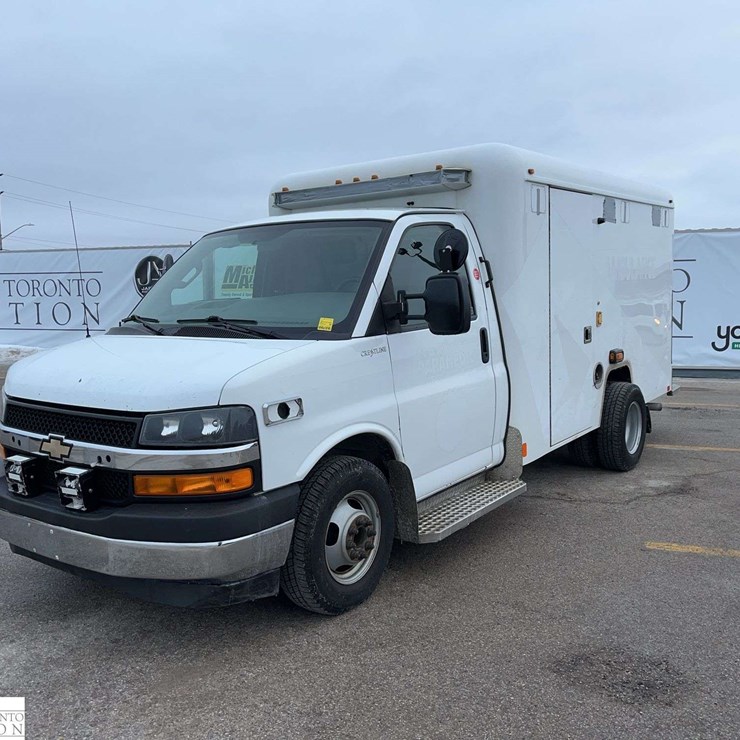 2017 Chevrolet Express S/A Ambulance