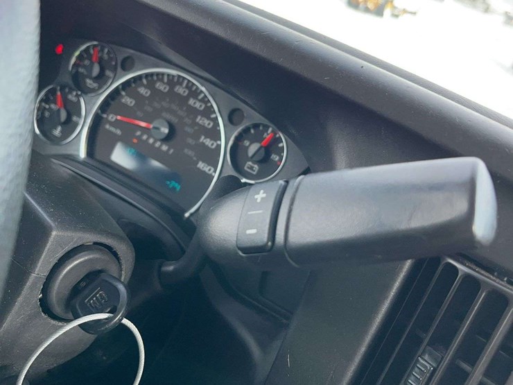 2017-chevrolet-express-s/a-ambulance-image-22