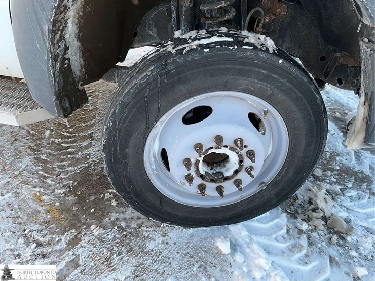 2012-ford-f450-image-30