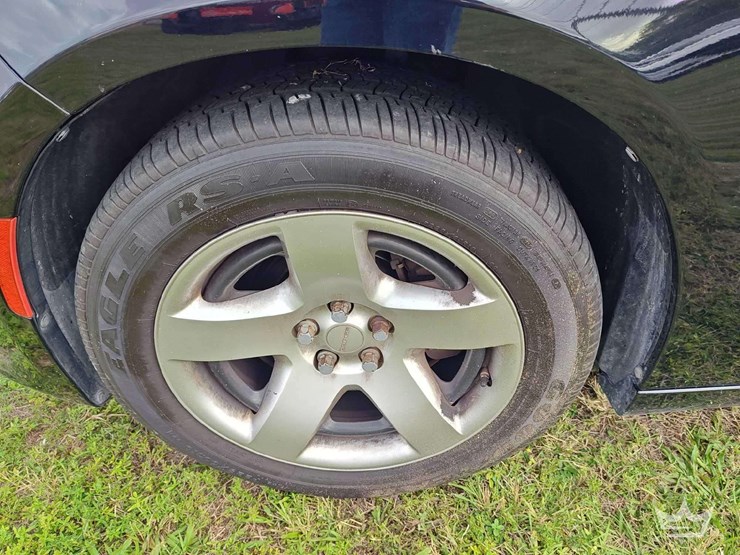 2018-dodge-charger-sedan-image-43