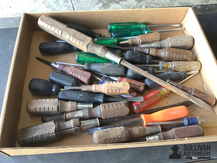 assorted-screw-drivers-image-4