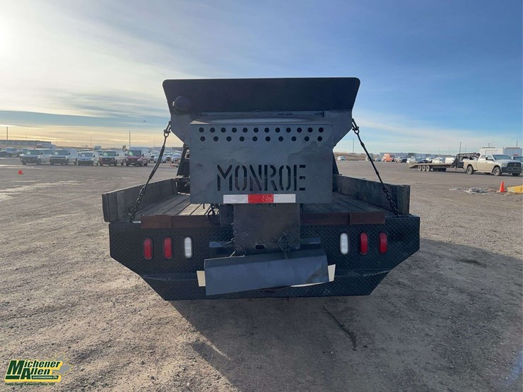 2012-dodge-3500-image-7