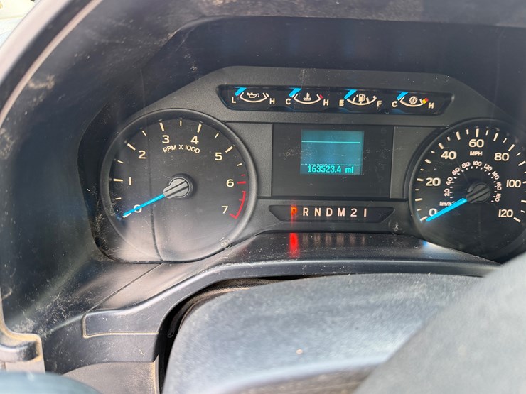 2017-ford-f150-image-14