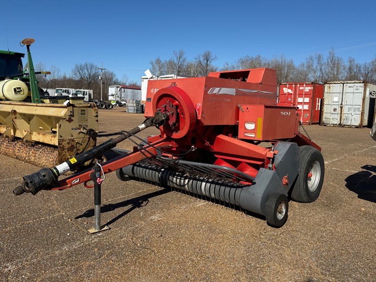 massey-ferguson-1837-image-16