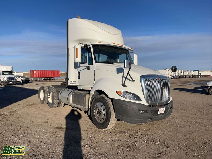 2017-international-prostar-image-2