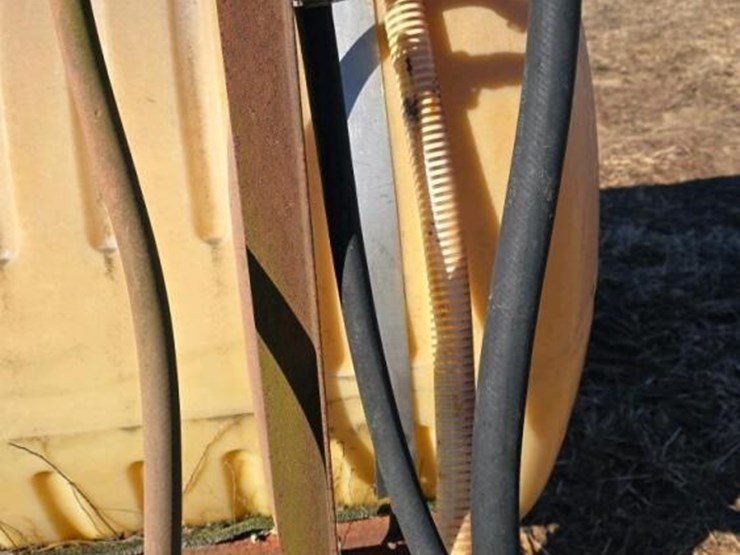 200-gal-front-mount-tank-image-2