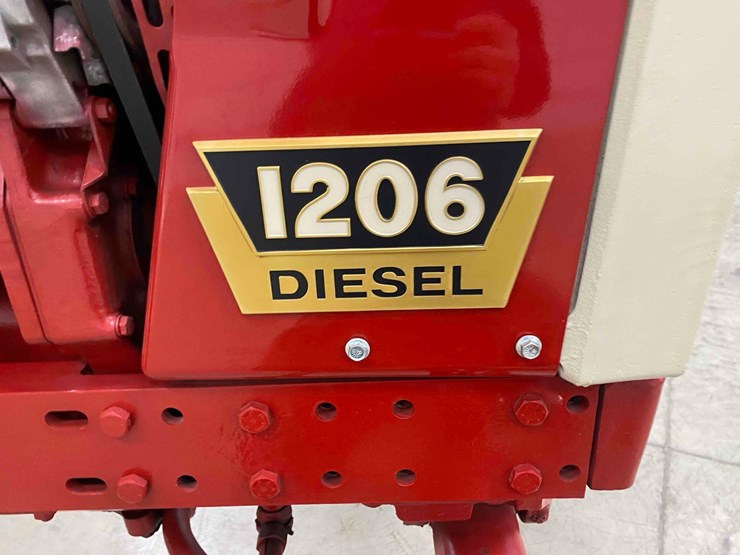 farmall-1206-open-station-restored-image-53