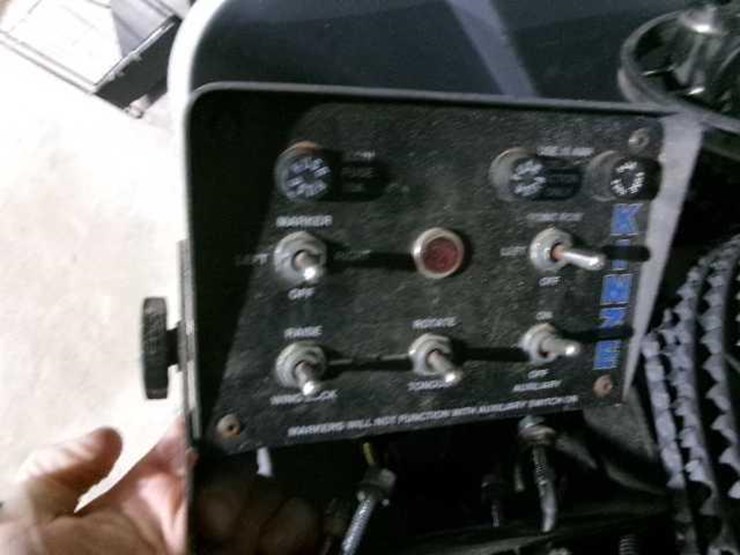 2013-kinze-3600-image-19