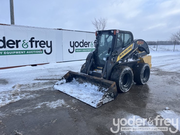 2017-new-holland-l234-image-2