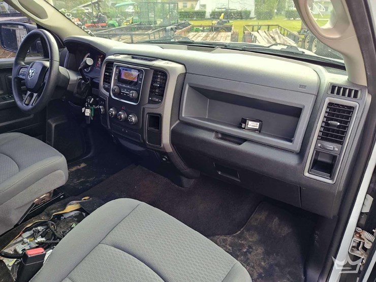 2013-dodge-ram-1500-image-22