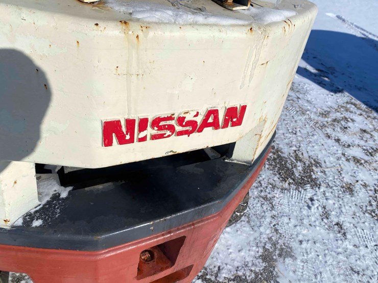 nissan-40-lp-forklift-image-10