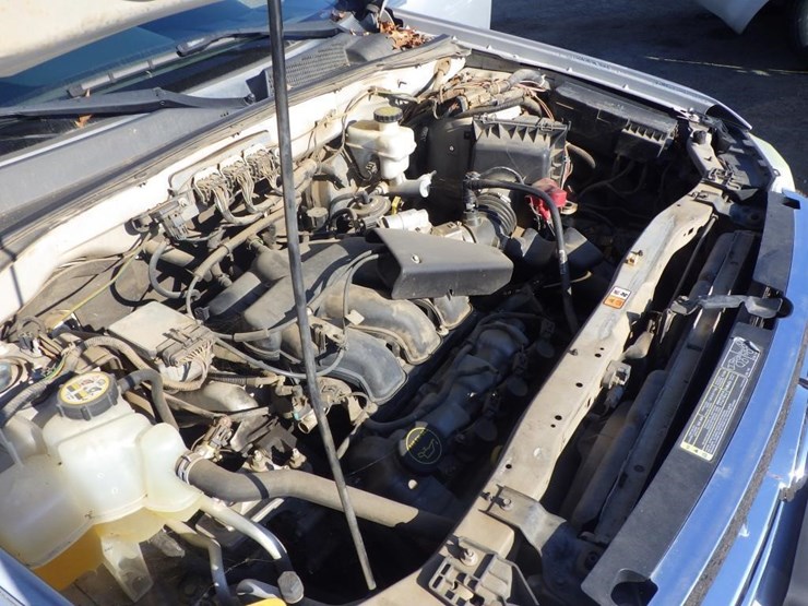 2008-ford-escape-image-11