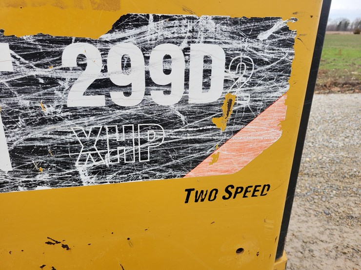 2016-caterpillar-299d-image-18