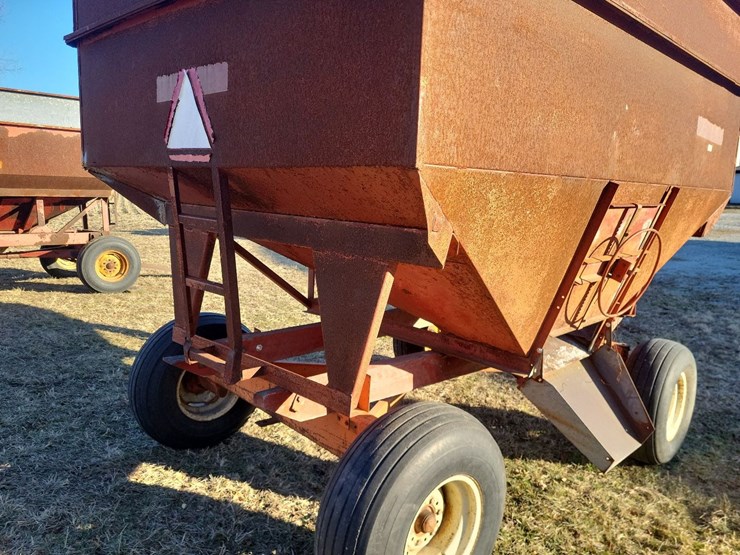 mccurdy-hopper-wagon-w/farmers-pride-running-gear-image-26