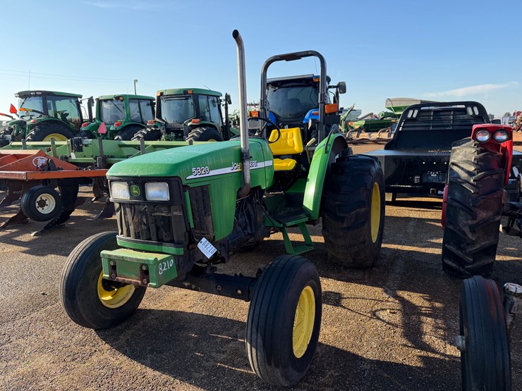 john-deere-5320-image-2