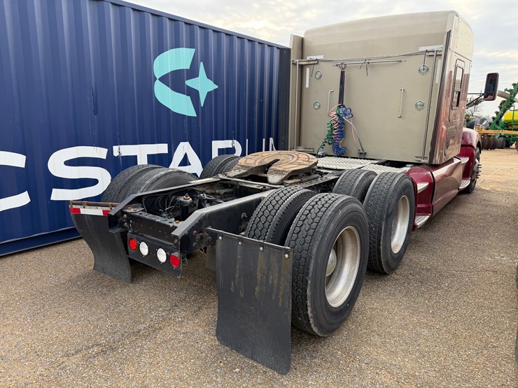 2014-kenworth-t660-image-4