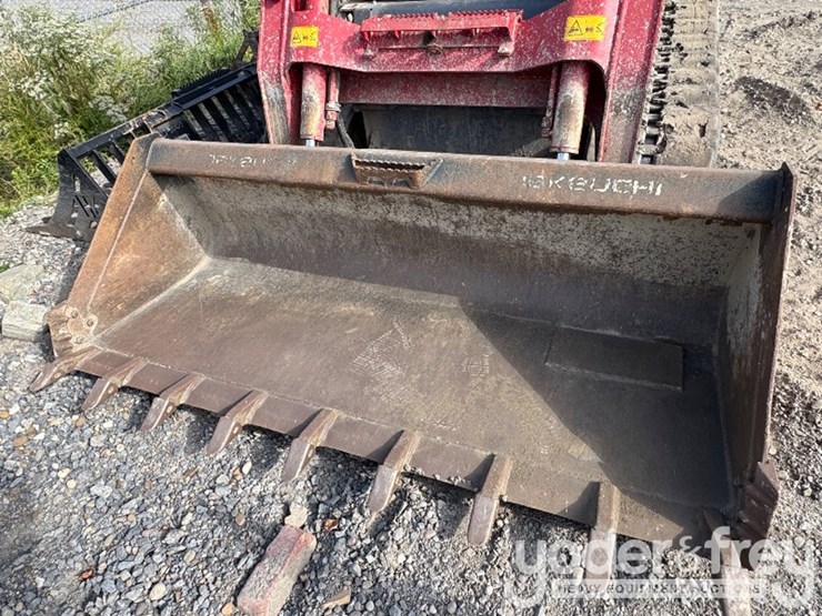 2022-takeuchi-tl12r2-image-8