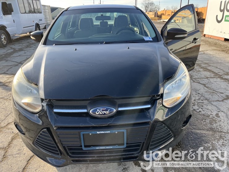 2014-ford-focus-image-33