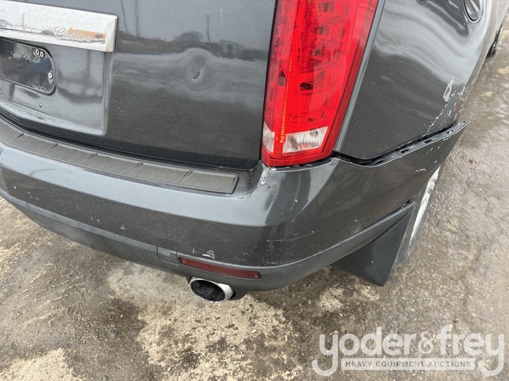 cadillac-srx-image-25