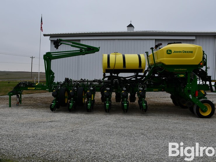 2023-john-deere-1775nt-image-8